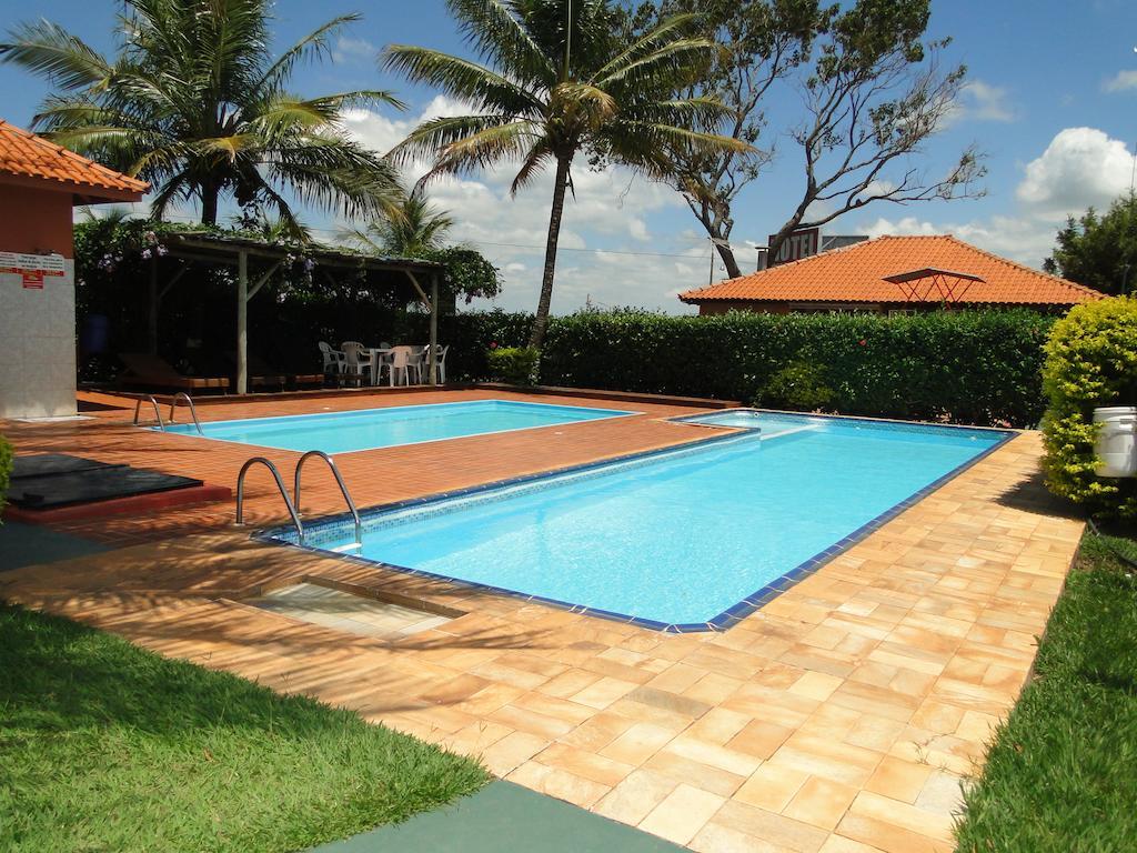 Hotel Pousada Vale Do Sol Em Pompéia المظهر الخارجي الصورة
