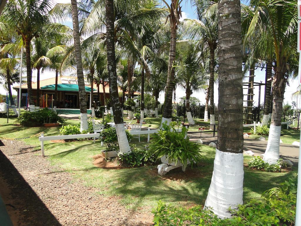 Hotel Pousada Vale Do Sol Em Pompéia المظهر الخارجي الصورة