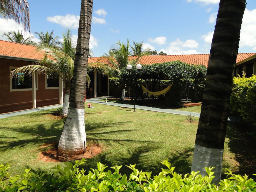 Hotel Pousada Vale Do Sol Em Pompéia المظهر الخارجي الصورة