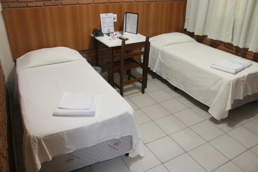 Hotel Pousada Vale Do Sol Em Pompéia المظهر الخارجي الصورة