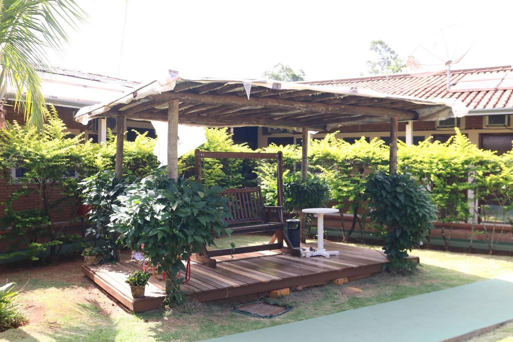 Hotel Pousada Vale Do Sol Em Pompéia المظهر الخارجي الصورة